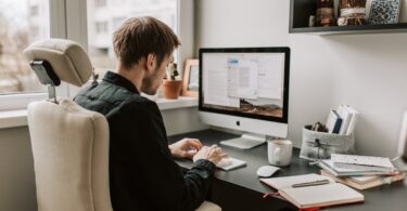 SEO experts analyzing growth metrics on a digital dashboard